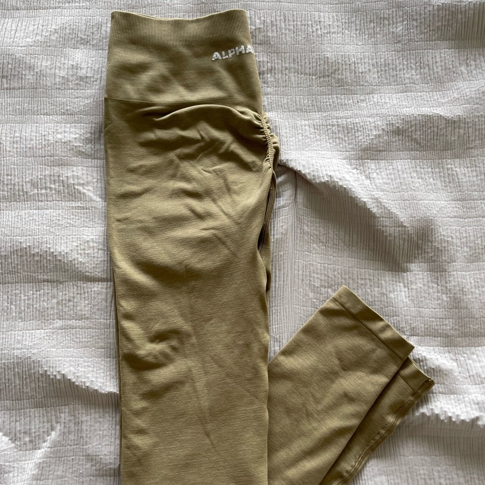 Alphalete amplify leggings